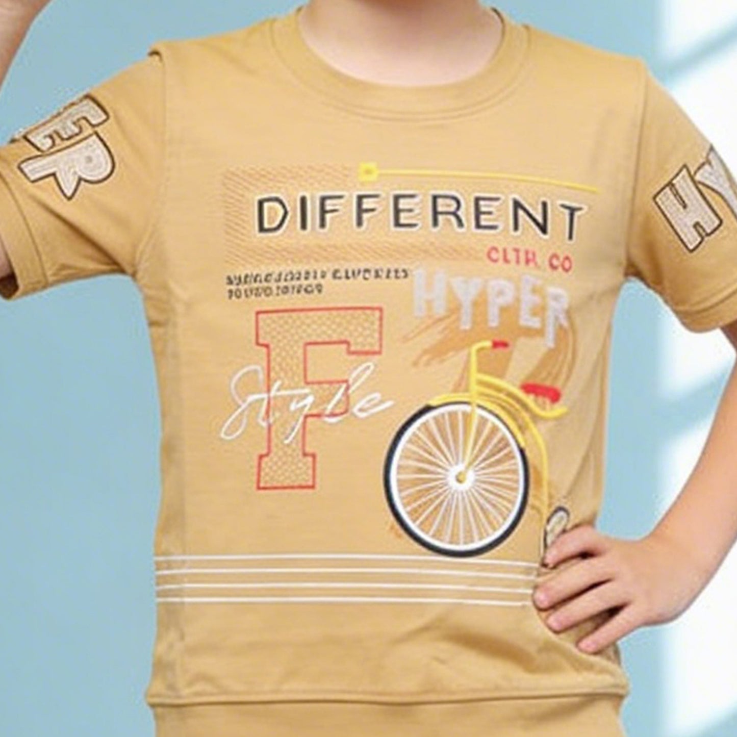 Kids half sleeve t-shirt and pant combo - Design DIFFERENT