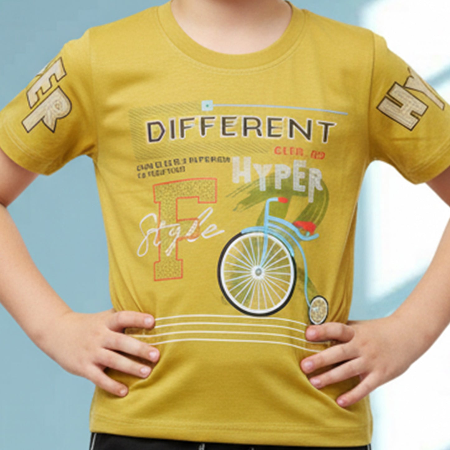 Kids half sleeve t-shirt and pant combo - Design DIFFERENT